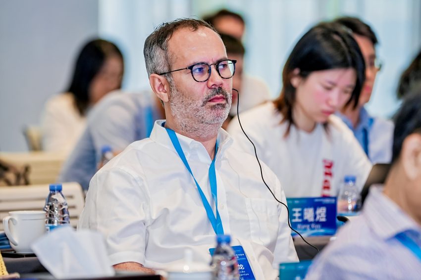 Docente da UC colabora em livro sobre transformações morais na China da editora Columbia University Press