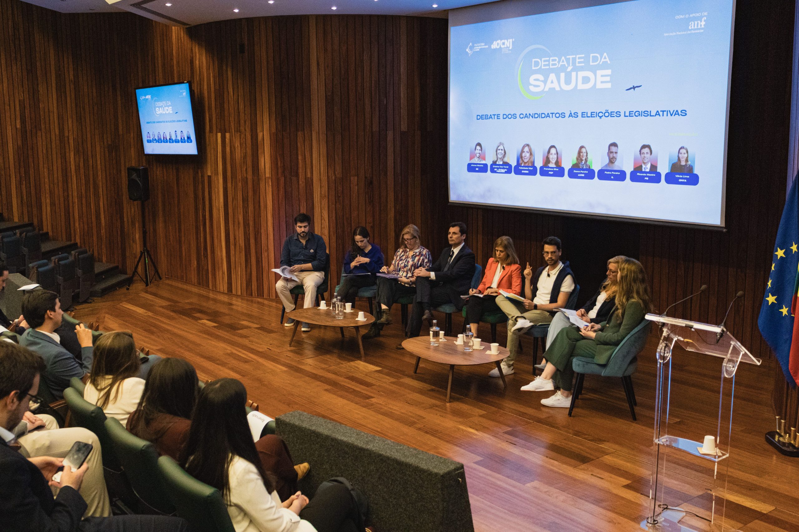 Jovens profissionais de saúde exigem um entendimento estrutural: estabilidade, reconhecimento e tempo para cuidar