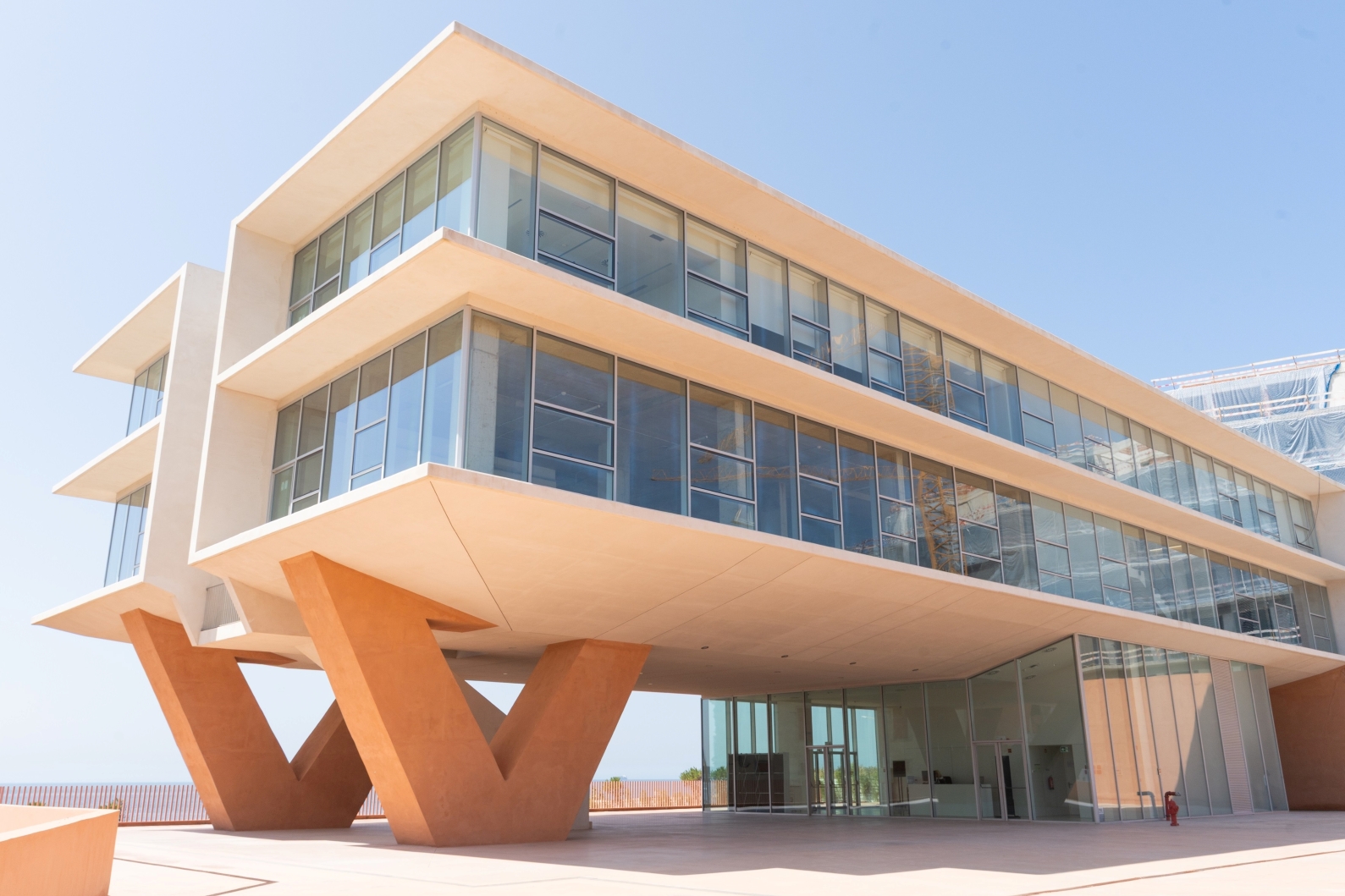 NOVA Medical School inaugura primeiro edifício do novo campus em Carcavelos