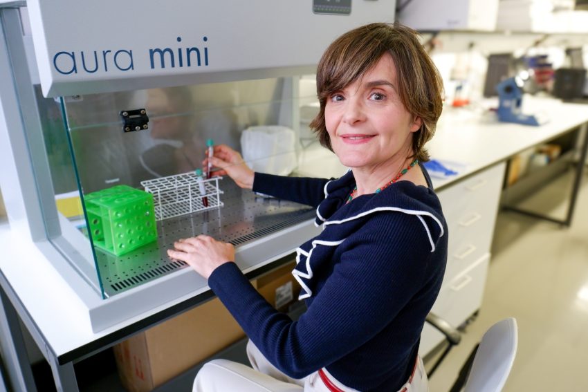 Estudo aponta diferenças biológicas para COVID longa ser mais incapacitante nas mulheres do que nos homens