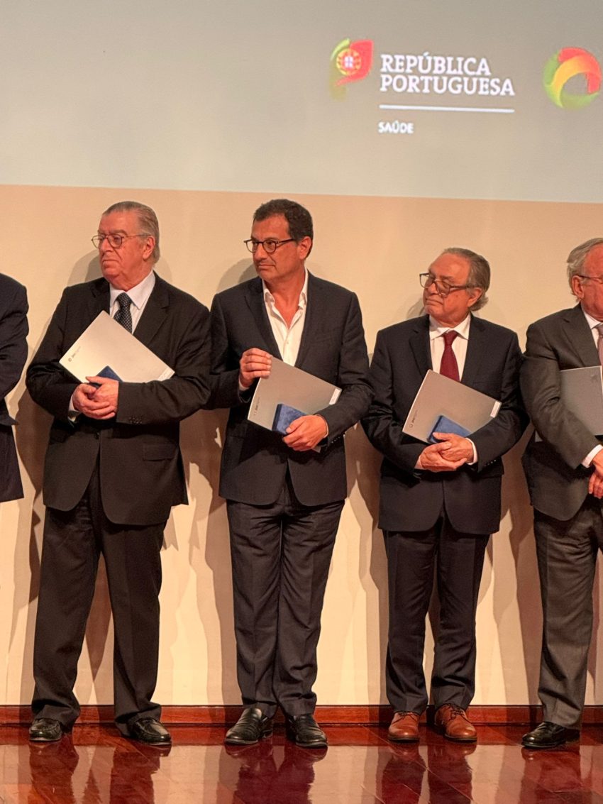 Jorge Correia-Pinto recebe medalha de ouro do Ministério da Saúde